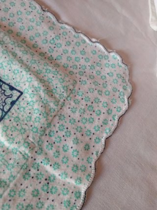 Federa con fiorellini verdi e fascia fantasia