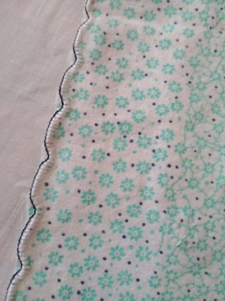 Federa con fiorellini verdi e fascia fantasia