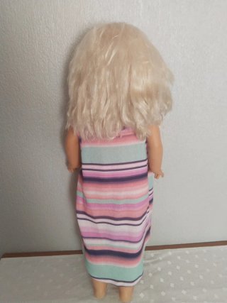 Muñeca grande