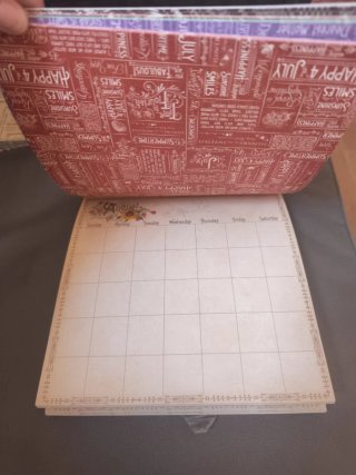 Papel Scrapbooking Graphic 45 Calendar Pad. 8"x8"