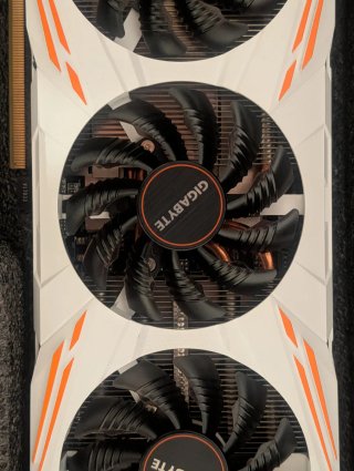 Gigabyte GTX 1080 TI 11gb OC Blanca