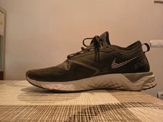 Zapatillas Nike React Negras y Grises