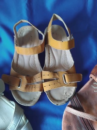 Lote 3 pares sandalias cómodas talla 37