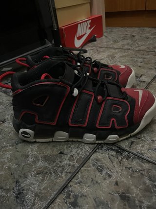 Zapatillas Nike Air More Uptempo Negras Rojas