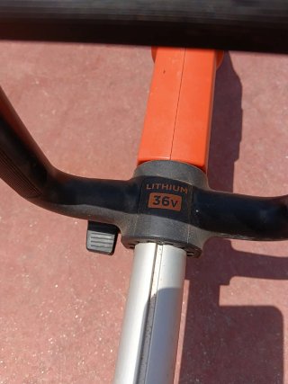 Desbrozadora Eléctrica Naranja