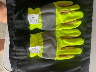 Pantalones y guantes para motosierra