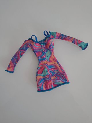 VESTIDO Y2K E ACCESSORI BARBIE FASHIONISTAS, 2023