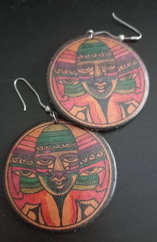 Pendientes redondos con diseño tribal