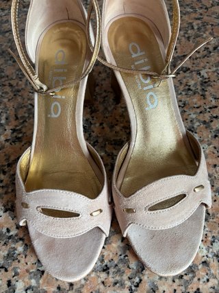 Sandalias en piel, Beige y Dorado