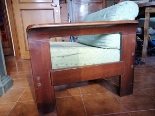 Poltrona design anni 60/70 in tessuto e legno