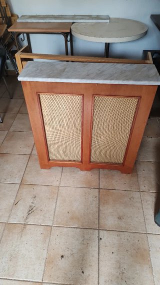 Mueble cubreradiador/recibidor vintage madera márm