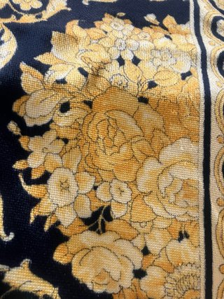 Estola Seda Versace Vintage Negra y Dorada