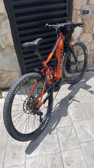 Btt Eléctrica Giant E