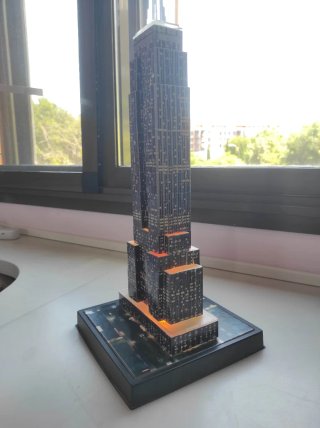 Puzzle 3D Ravensburger. Varios edificios.