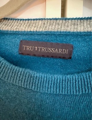 Jersey Trussardi color azul estilo vintage
