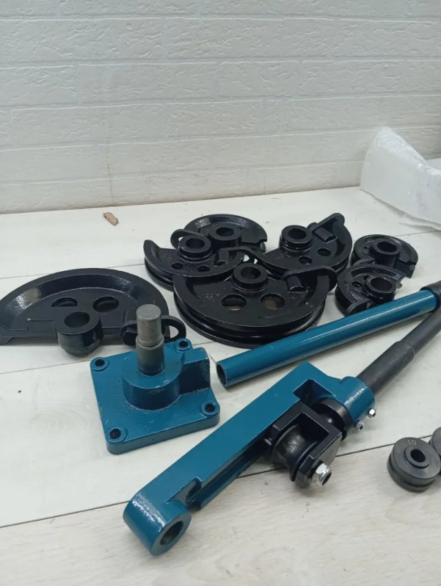 Máquina de dobrar tubos universal VEVOR