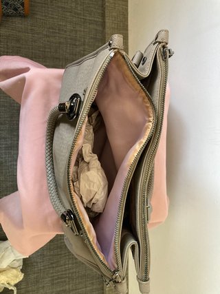 Bolso mediano marca Liu jo. Muy buen estado.