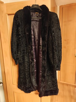 Abrigo Astracán Vintage Negro probable talla 42