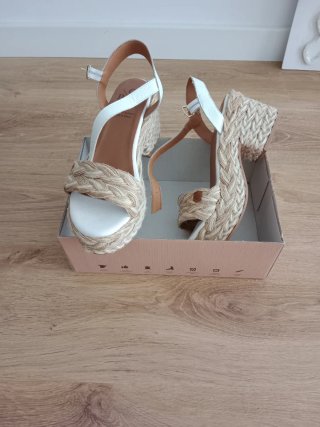 Cuñas Esparto Piel Blanca y Beige