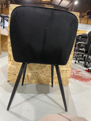 Silla de comedor terciopelo negro