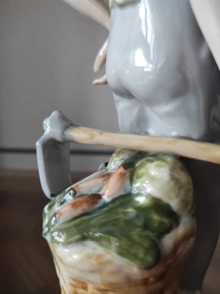 Figura decorativa de porcelana