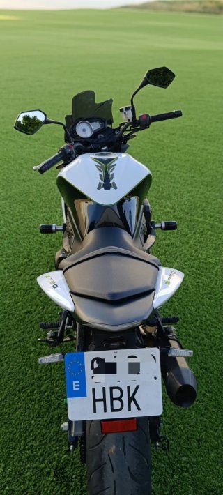 Kawasaki Z750 R ABS (2011)