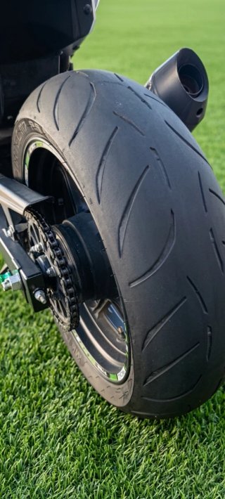 Kawasaki Z750 R ABS (2011)