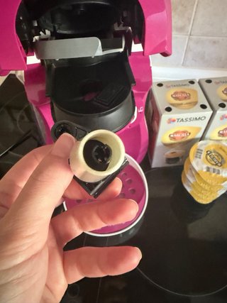 Cafetera Tassimo Happy Bosch Morado con 21 cafes!