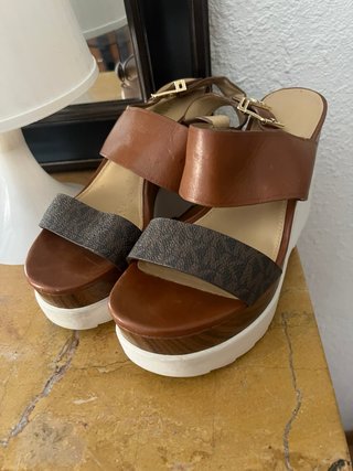 Sandalias Michael Kors Marrones