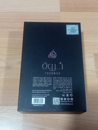 Colonia Tharwah Silver Lattafa Hombre
