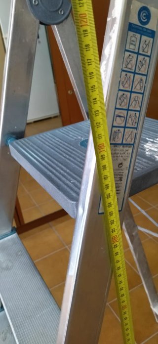 Escalera aluminio 5 peldaños reforzada