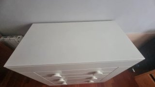 Cajonera blanca de madera