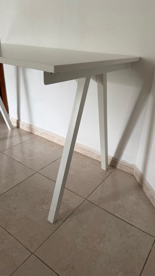Mesa escritorio IKEA TROTTEN blanca