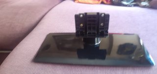Peana base TV.  LG
