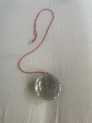 Esfera Cristal Feng Shui Hilo Rojo