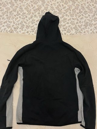 Sudadera Nike Tech