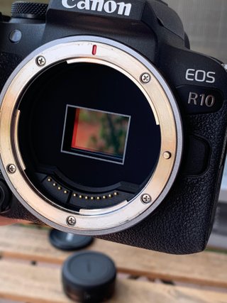 Canon EOS R10 Kit Completo