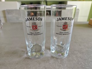 2 Vasos de Whisky Jameson