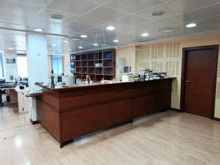 Mobiliario y estanterías de oficina