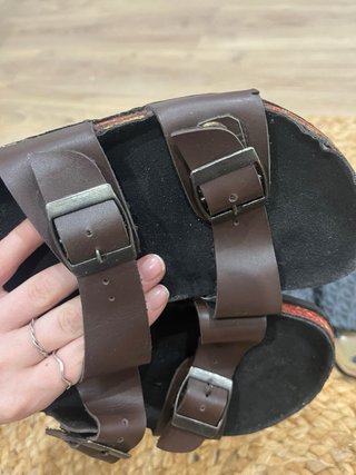 Lote 2 sandalias marrones y grises