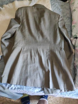 Traje chaqueta mujer Miguel Bernal verde oliva