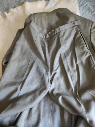 Traje chaqueta mujer Miguel Bernal verde oliva