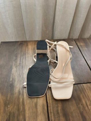 Sandalias tacón bajo rosa palo