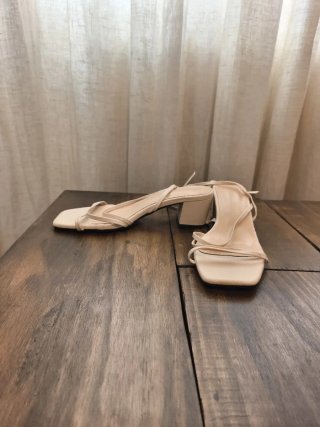 Sandalias tacón bajo rosa palo