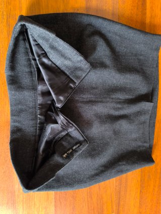 Falda gris Amy Gee