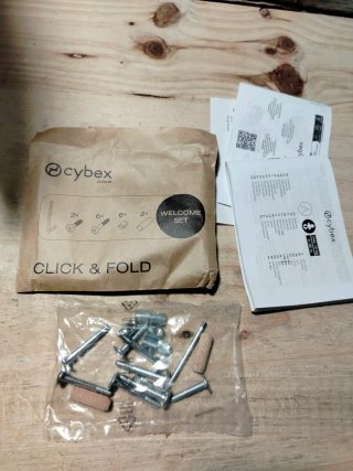 CYBEX Gold CLICK & FOLD Trona de madera Plegable