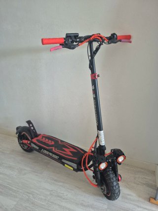 Patinet Eléctrico UrbanGlide E-Cros P- dos motors