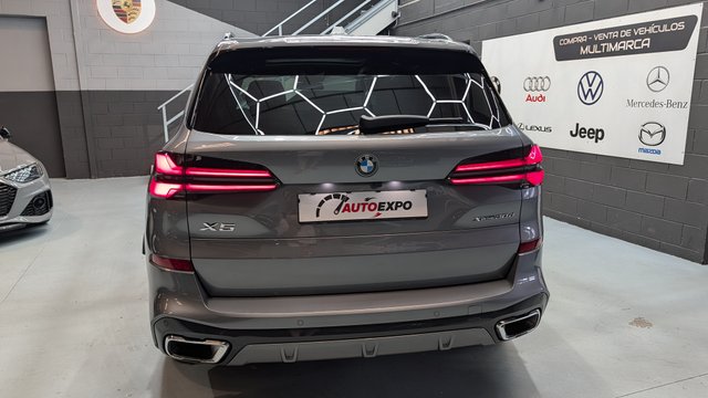 BMW X5 xDrive30d 2025