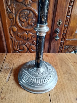 Quinqué antiguo de petroleo