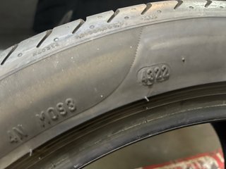 2x PIRELLI PZERO 285/35/18 97Y DOT 4322